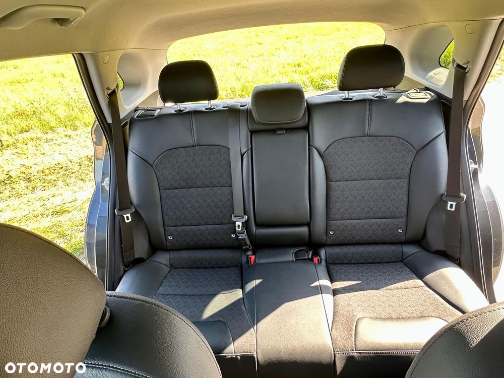 Kia Niro 1.6 GDI Hybrid Business Line - 19