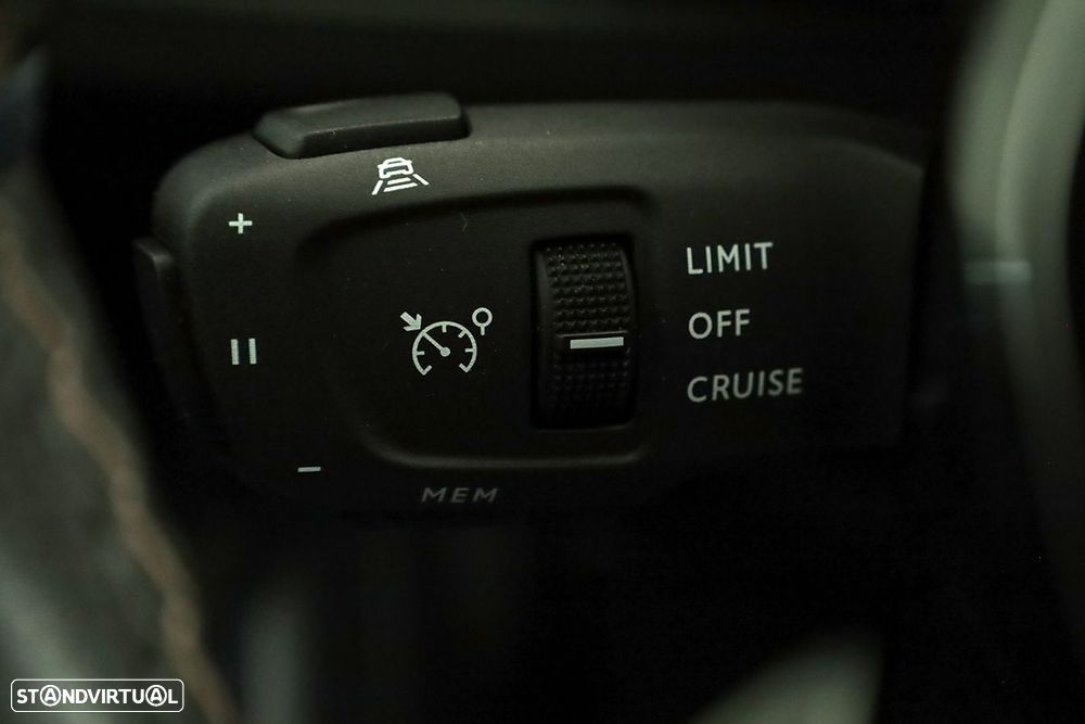 Peugeot 3008 1.2 PureTech GT EAT8 - 18