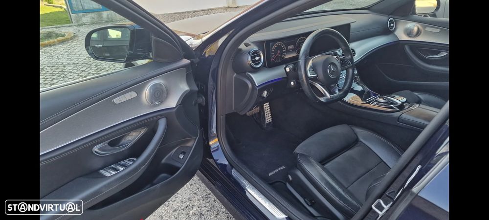 Mercedes-Benz E 220 d AMG Line - 3