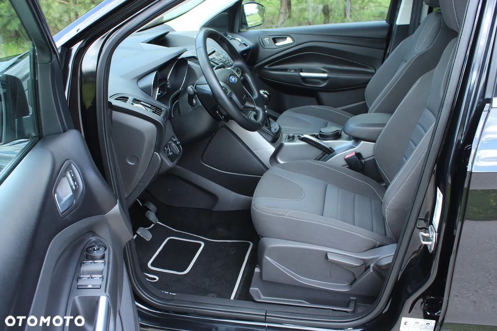 Ford Kuga 2.0 TDCi 2x4 Trend - 22
