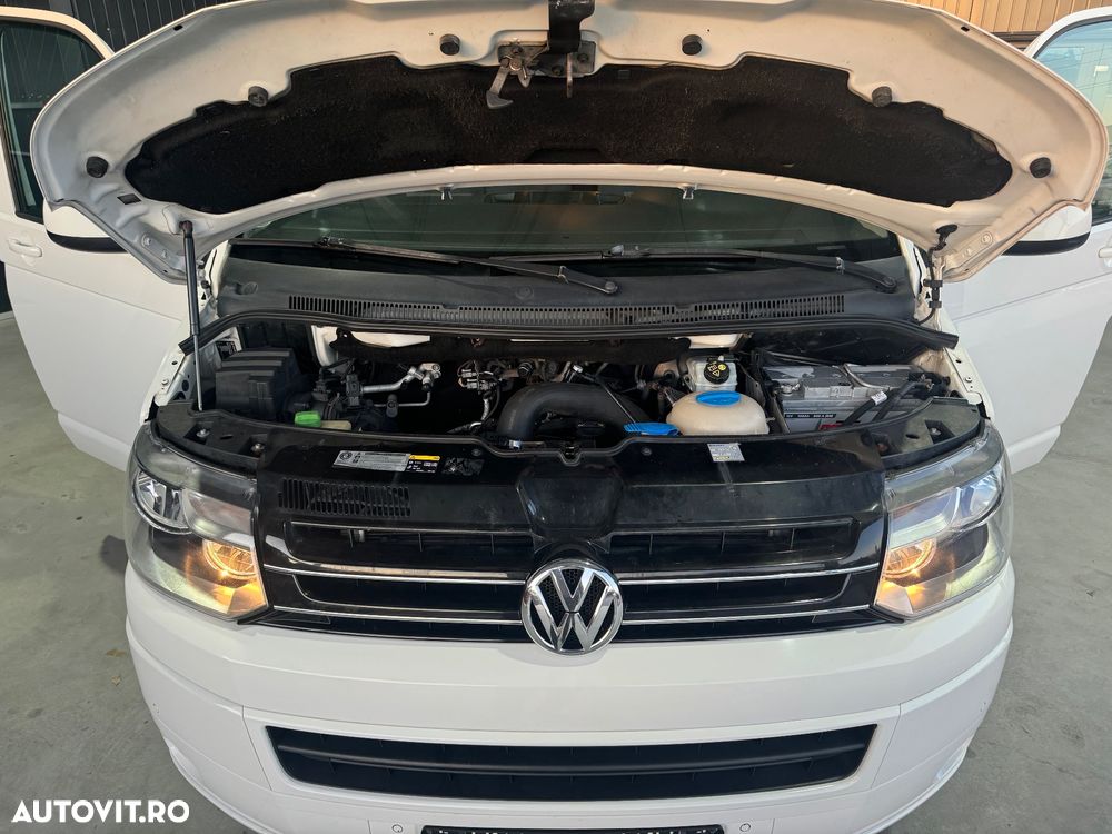 Volkswagen Caravelle - 28
