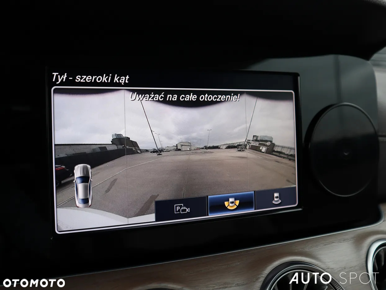Mercedes-Benz Klasa E 220 d Coupe 9G-TRONIC - 27