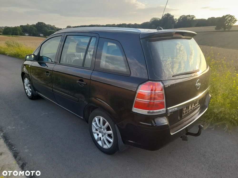 Opel Zafira 1.8 Cosmo - 15