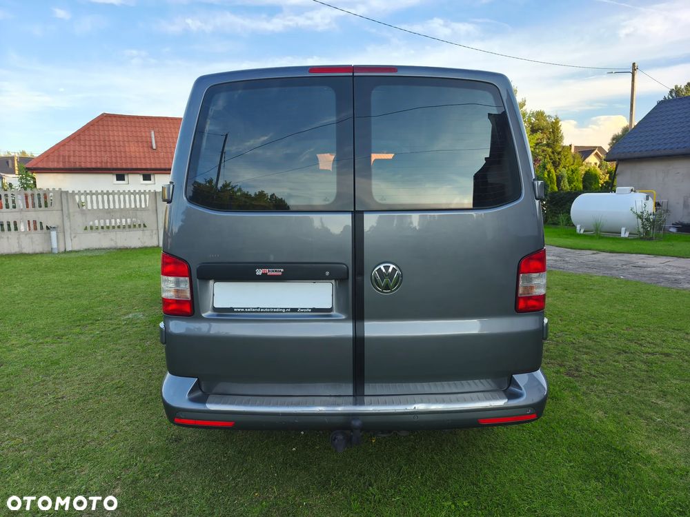 Volkswagen Transporter - 12