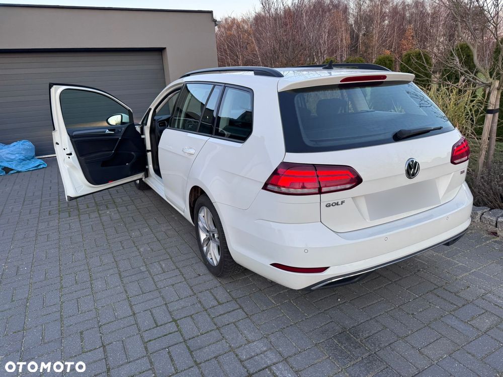Volkswagen Golf 1.6 TDI SCR DSG Comfortline - 2
