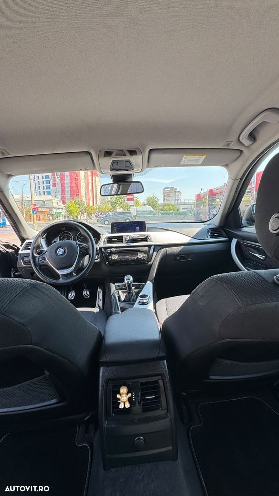 BMW Seria 3 320d - 9