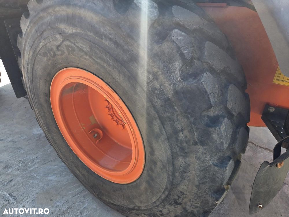 Hitachi ZW150-6, 2018, 5.304h, 21.348km, cupa 2,5mc, Masa 14 tone, cupla rapida, anv Michelin 80% ok, cantar, camera spate masalier, FULL OPTION, filtru suplimentar, Aer cond, rulat in Germania, posibilitate leasing, STARE FOARTE BUNA-PROMOTIE 69.900 EUR+Tva - 19