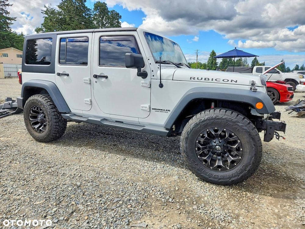 Jeep Wrangler - 4