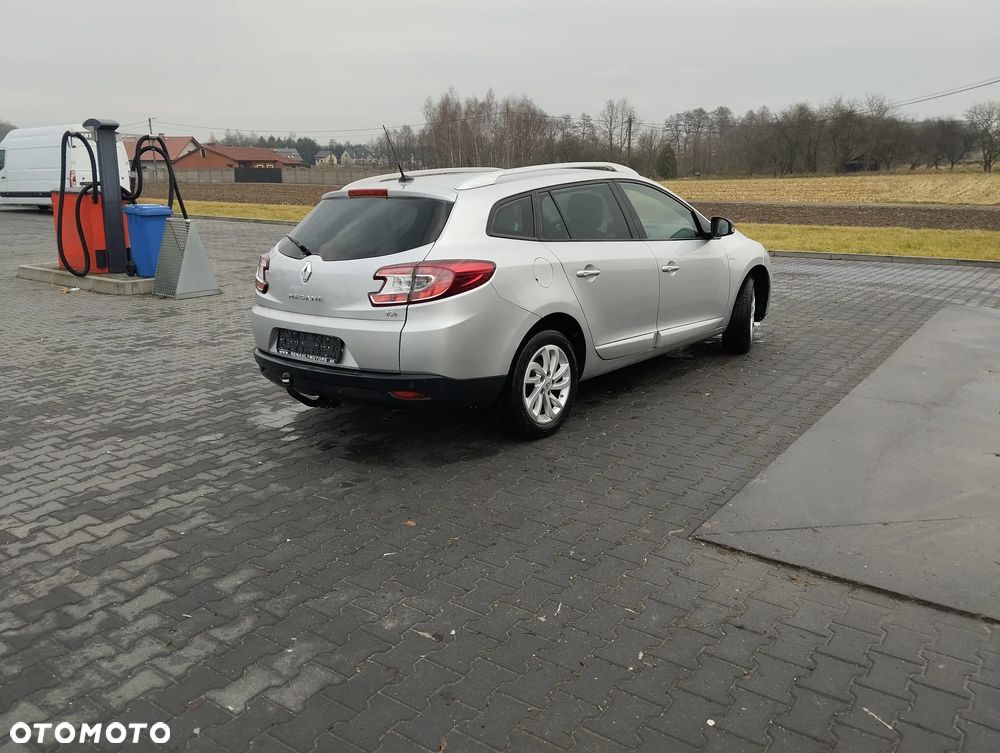 Renault Megane ENERGY TCe 115 Start & Stop Paris Business - 3