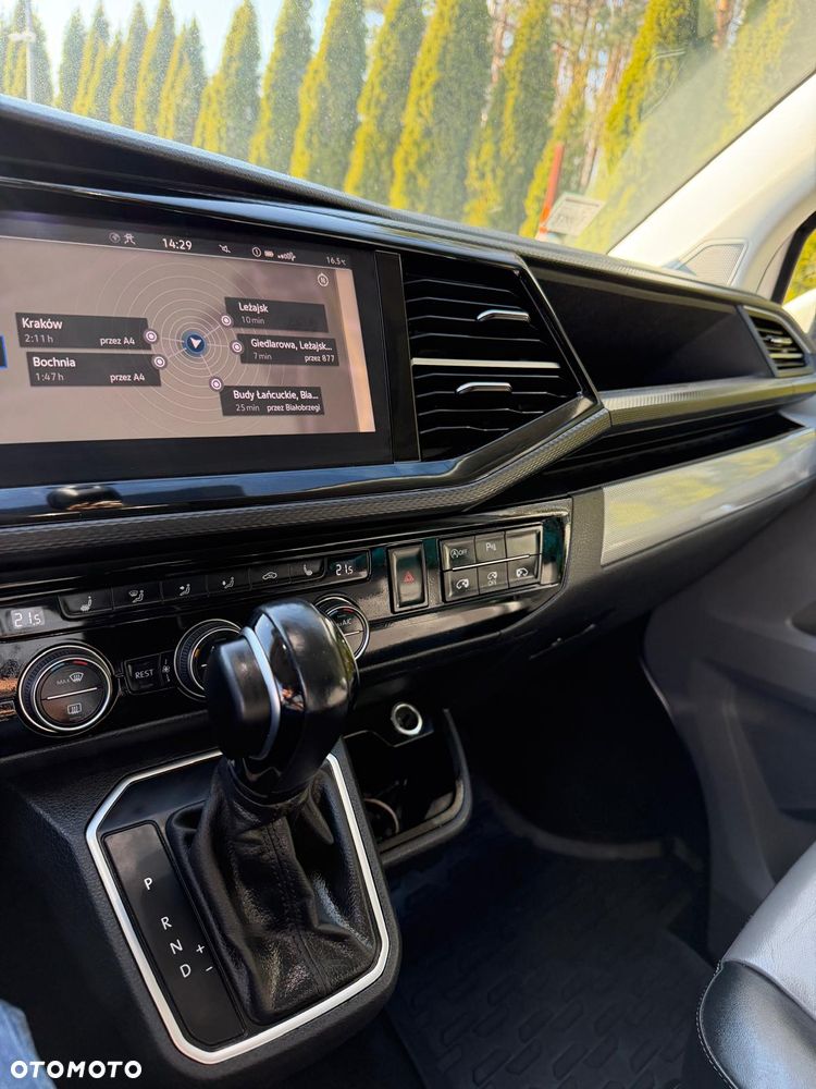 Volkswagen Caravelle - 25