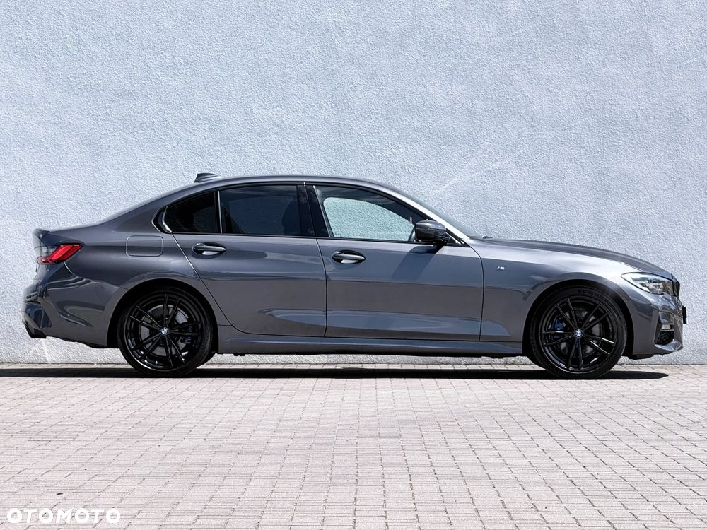 BMW Seria 3 330i xDrive M Sport sport - 4