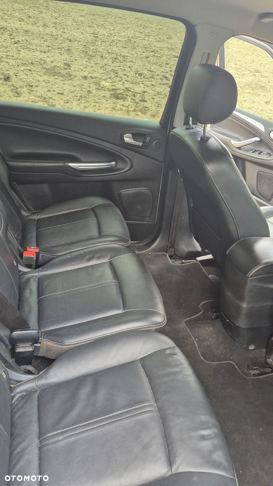 Ford S-Max - 7