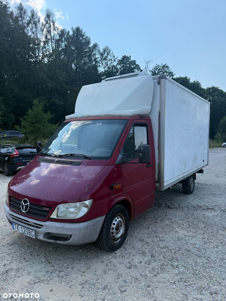 Mercedes-Benz Sprinter - 1