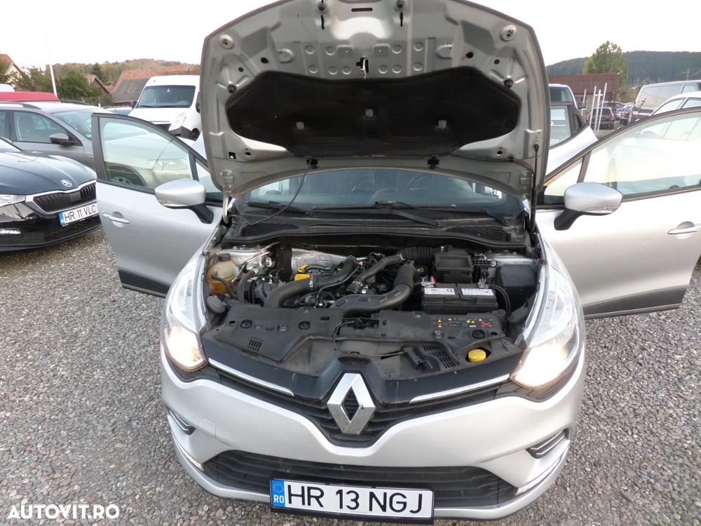 Renault Clio - 24