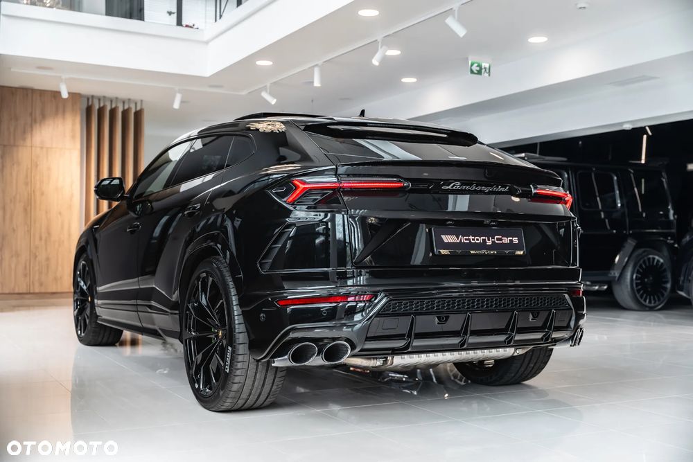 Lamborghini Urus - 4