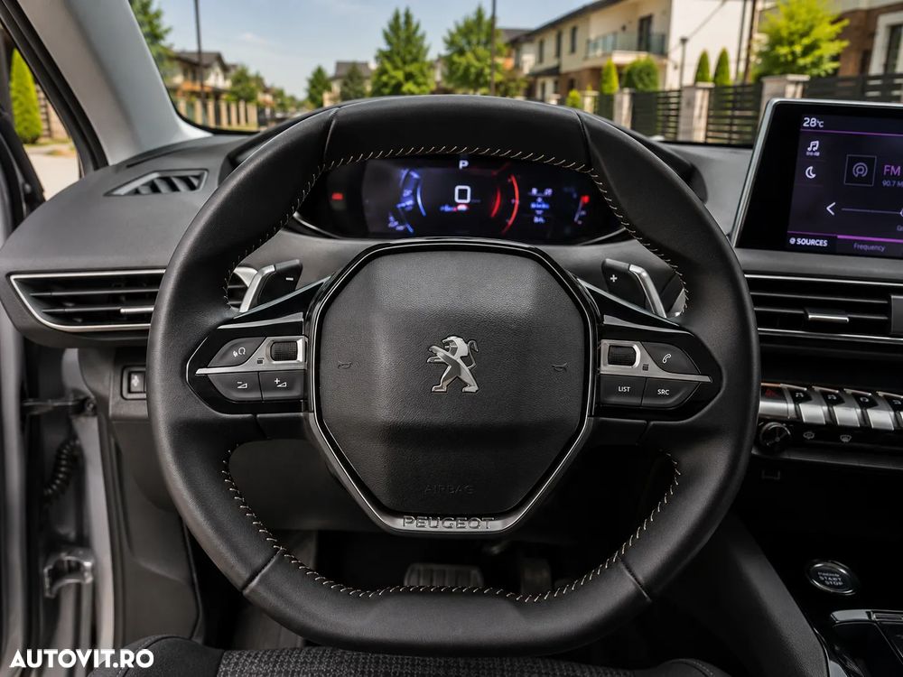 Peugeot 3008 PureTech 130 Stop & Start GPF EAT8 Allure Business-Paket - 6
