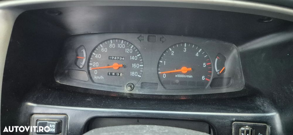 Mitsubishi L200 - 4