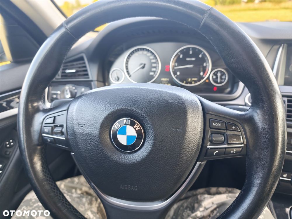 BMW Seria 5 530d xDrive - 35