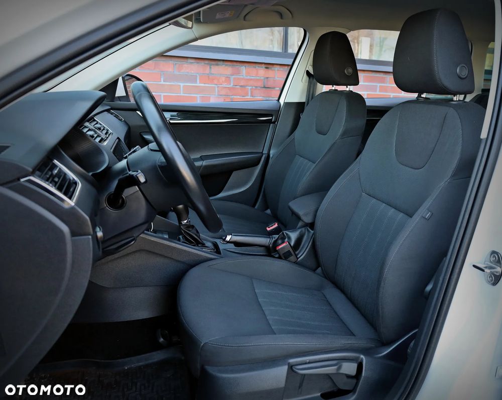 Skoda Octavia 2.0 TDI Style DSG - 20