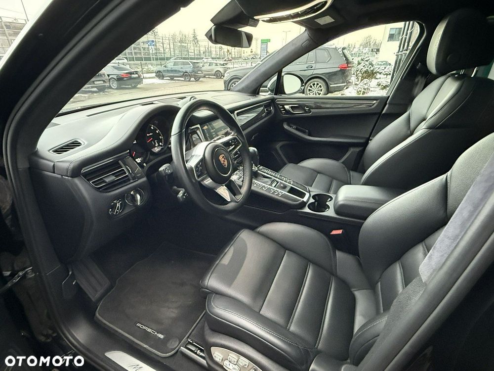 Porsche Macan - 16