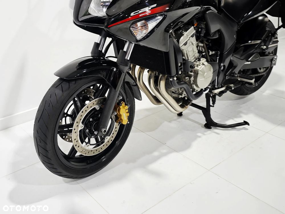 Honda CBF - 10