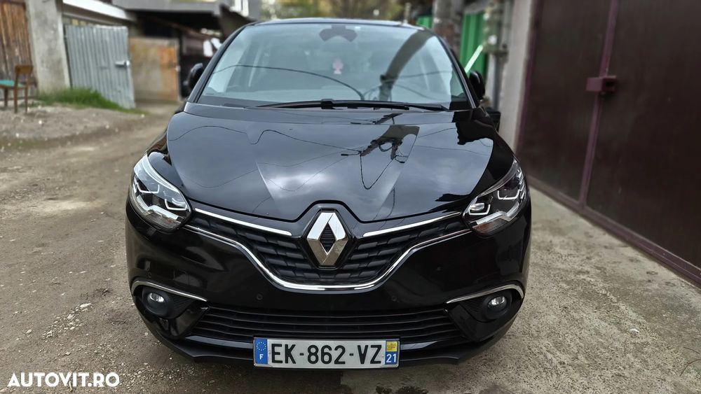 Renault Grand Scenic - 8