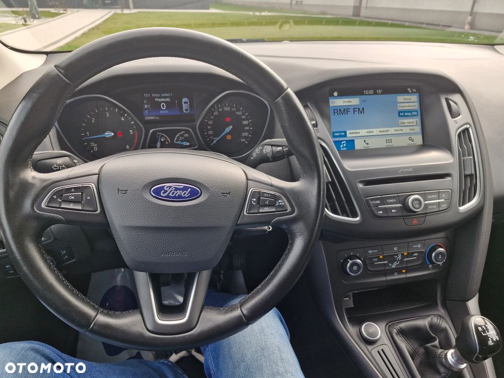 Ford Focus 1.5 TDCi SYNC Edition - 9