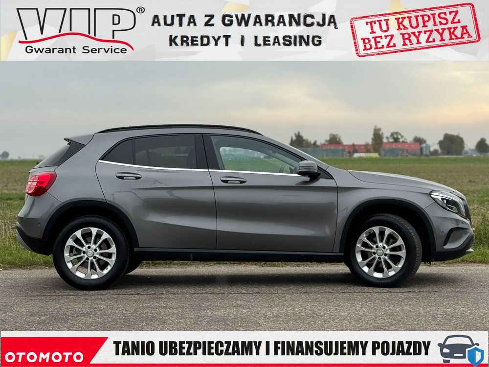 Mercedes-Benz GLA - 11