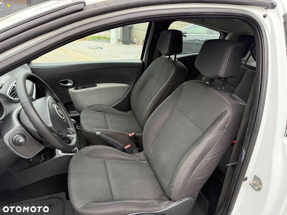 Renault Clio 1.2 16V Authentique - 7