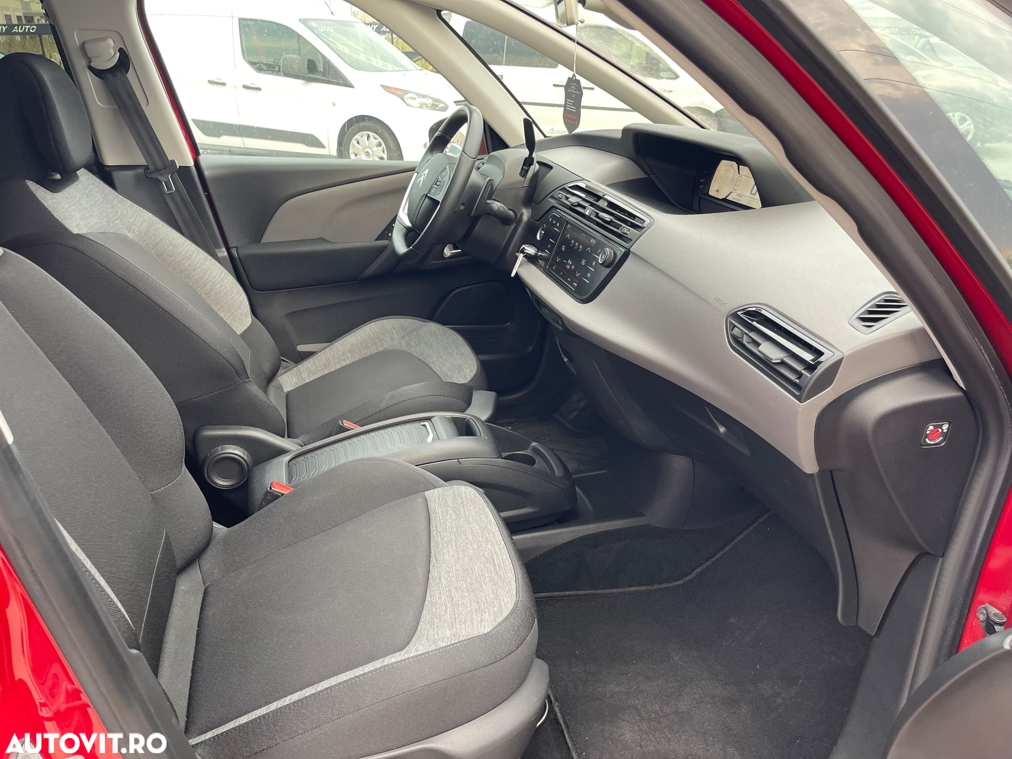 Citroën C4 Grand Space Tourer 1.5 BlueHDi S&S EAT8 Feel - 11