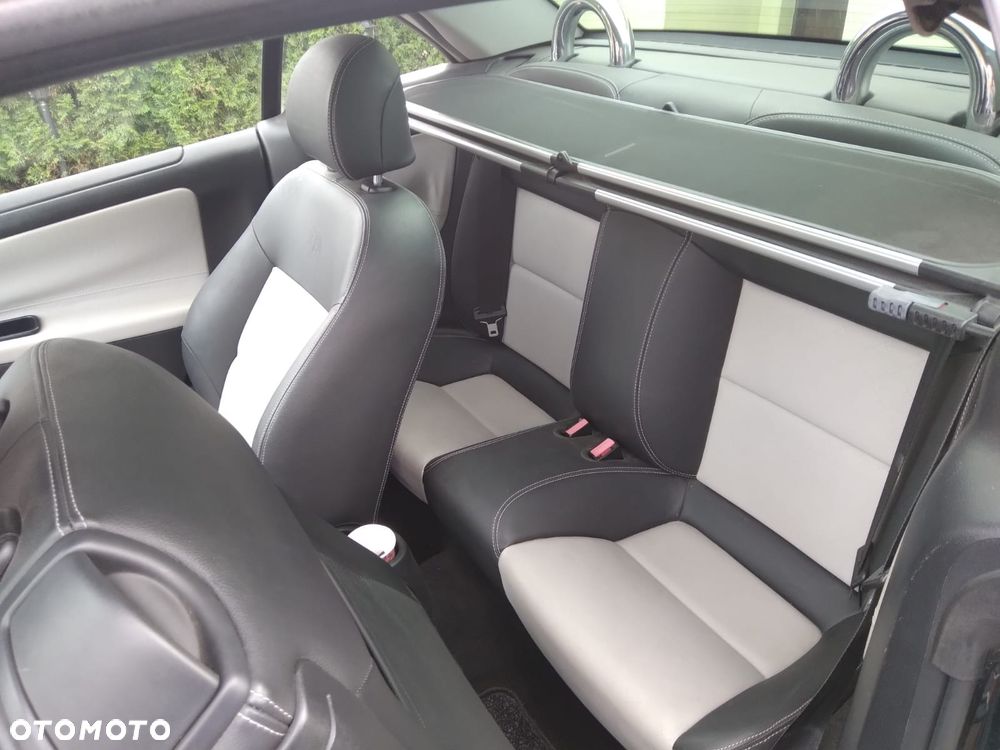 Peugeot 207 CC - 6