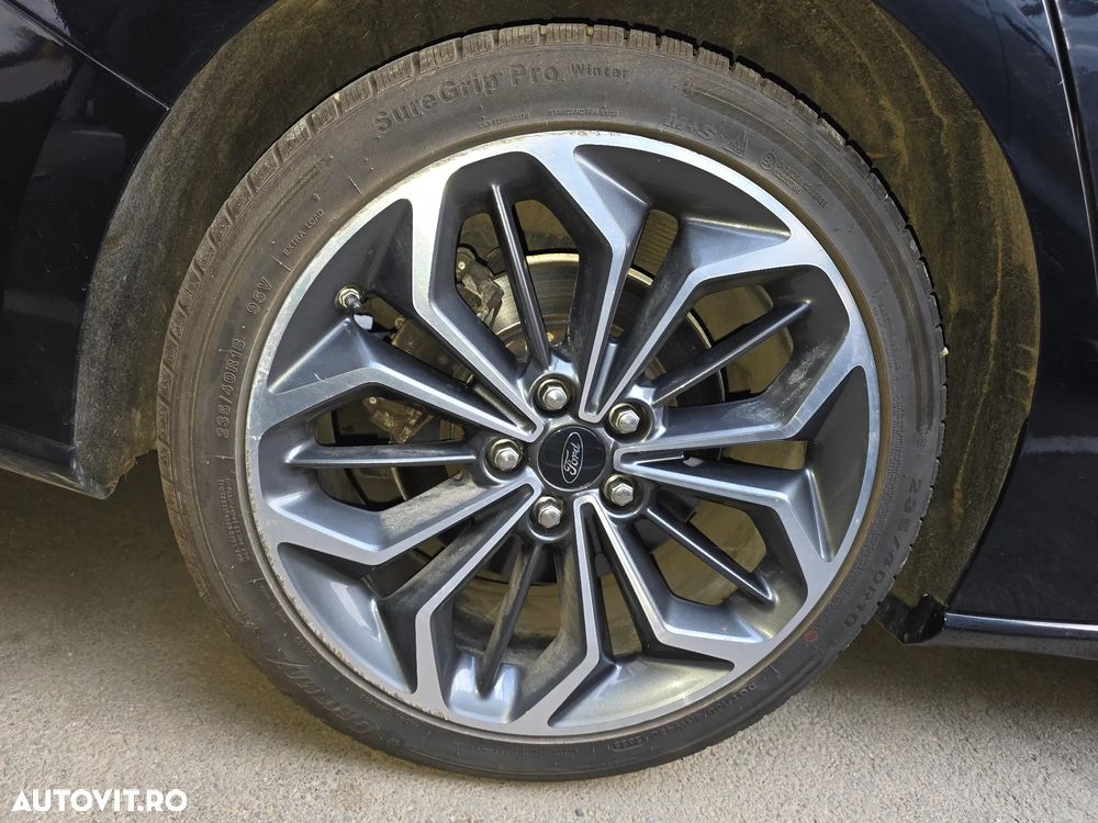 Ford Focus 1.0 EcoBoost Hybrid ST-LINE X - 29