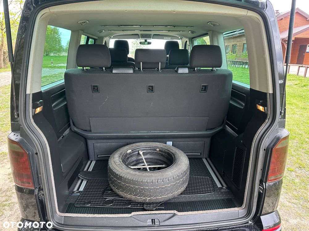 Volkswagen Multivan - 22