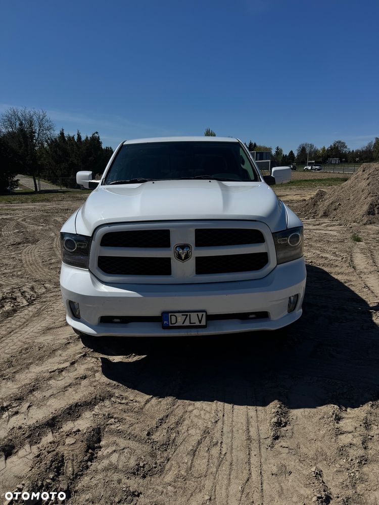 Dodge RAM 5.7 4x4 - 2