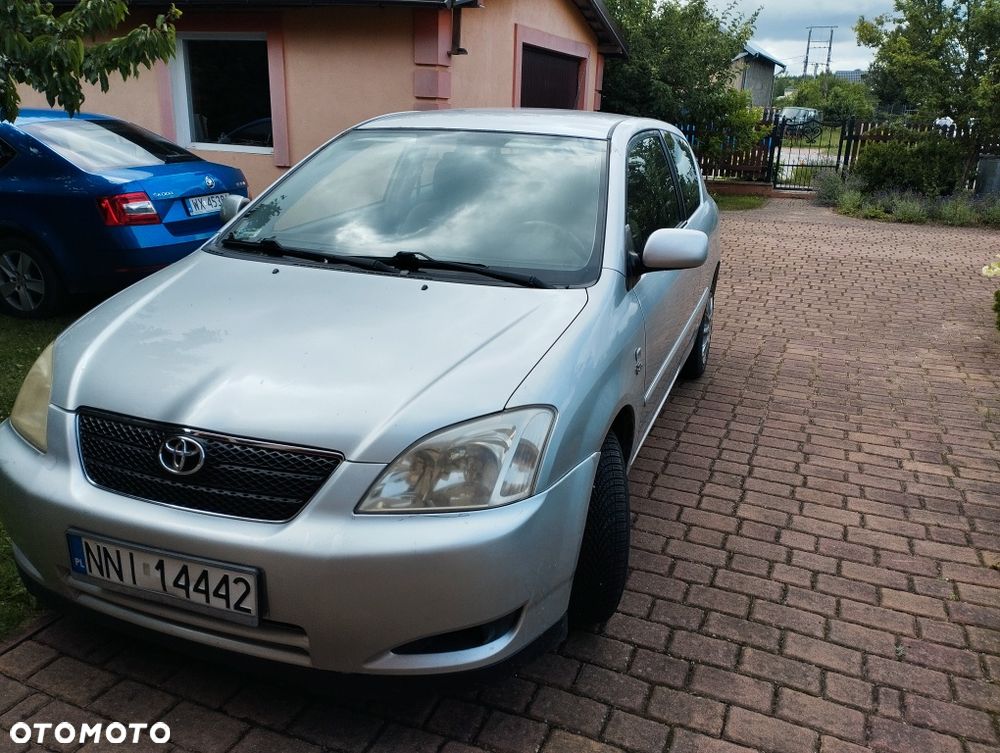 Toyota Corolla - 4