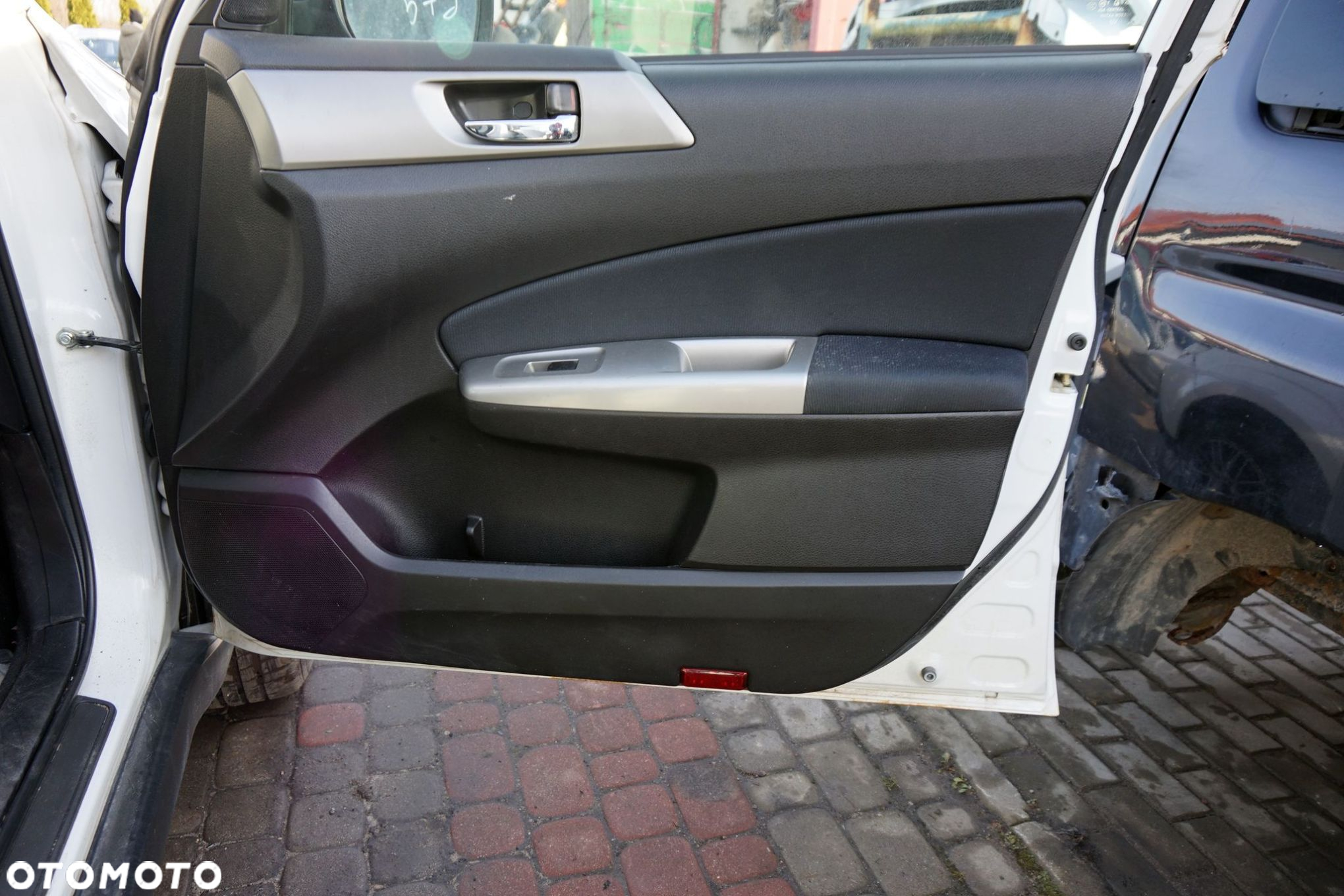 DRZWI PRZEDNIE PRAWE FORESTER III SH 37J  BIAŁY SUBARU 2008-2013 - 6