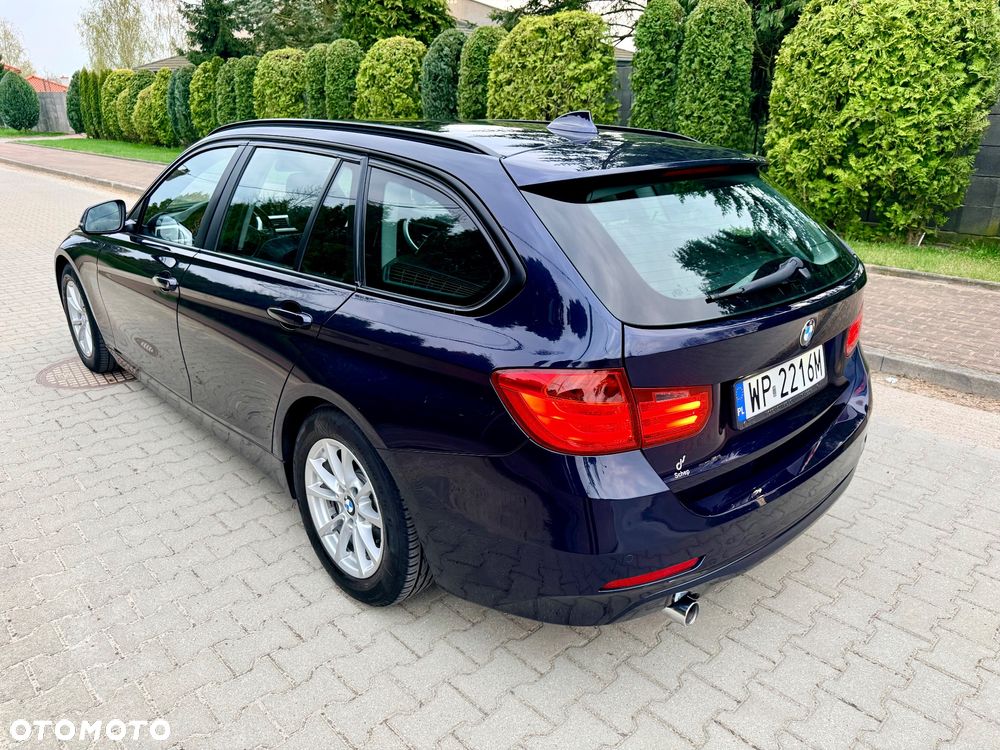 BMW Seria 3 320d - 11