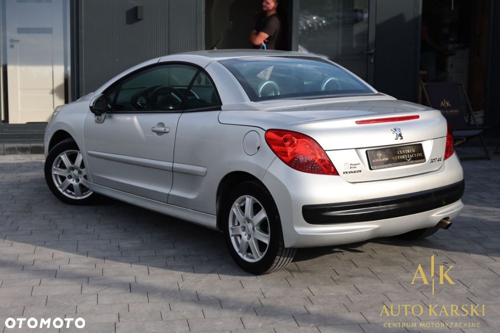 Peugeot 207 - 10