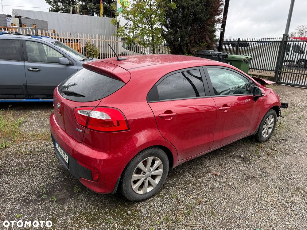 Kia Rio 1.2 Business Line - 8