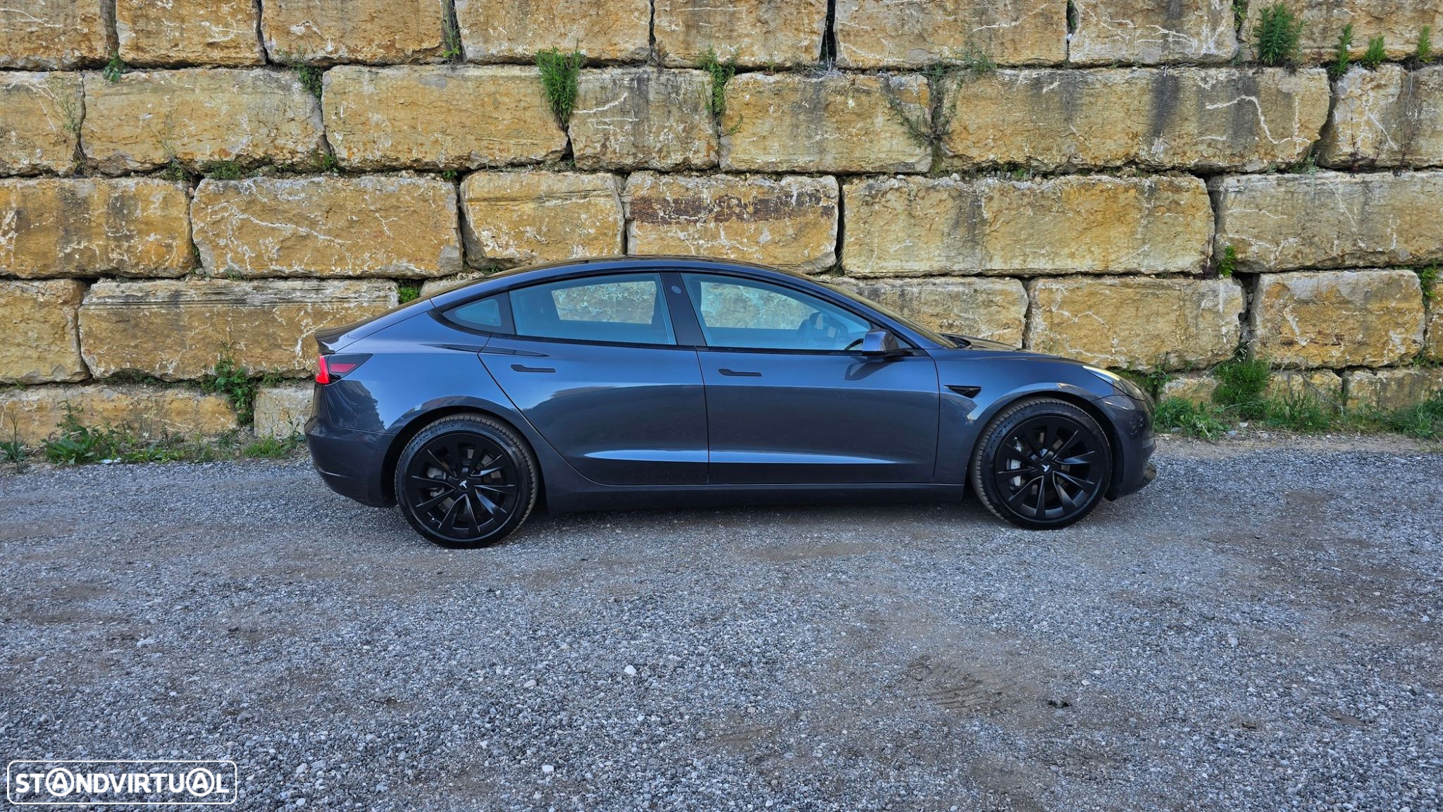 Tesla Model 3 - 3