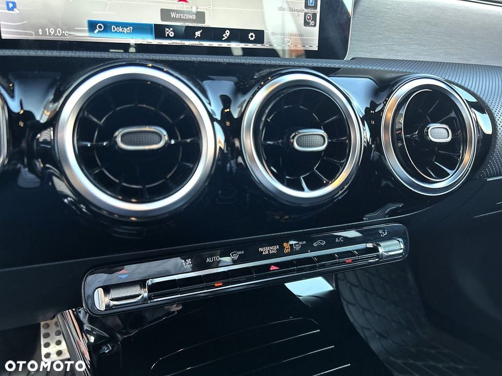 Mercedes-Benz Klasa A 200 AMG Line 7G-DCT - 18