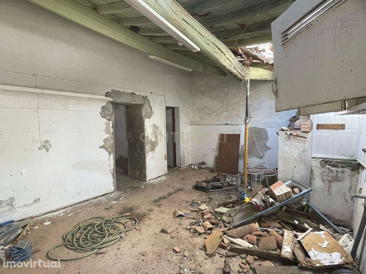 Moradia sem quintal  para Recuperação em São Domingos de Ana Loura, Es - Grande imagem: 3/8