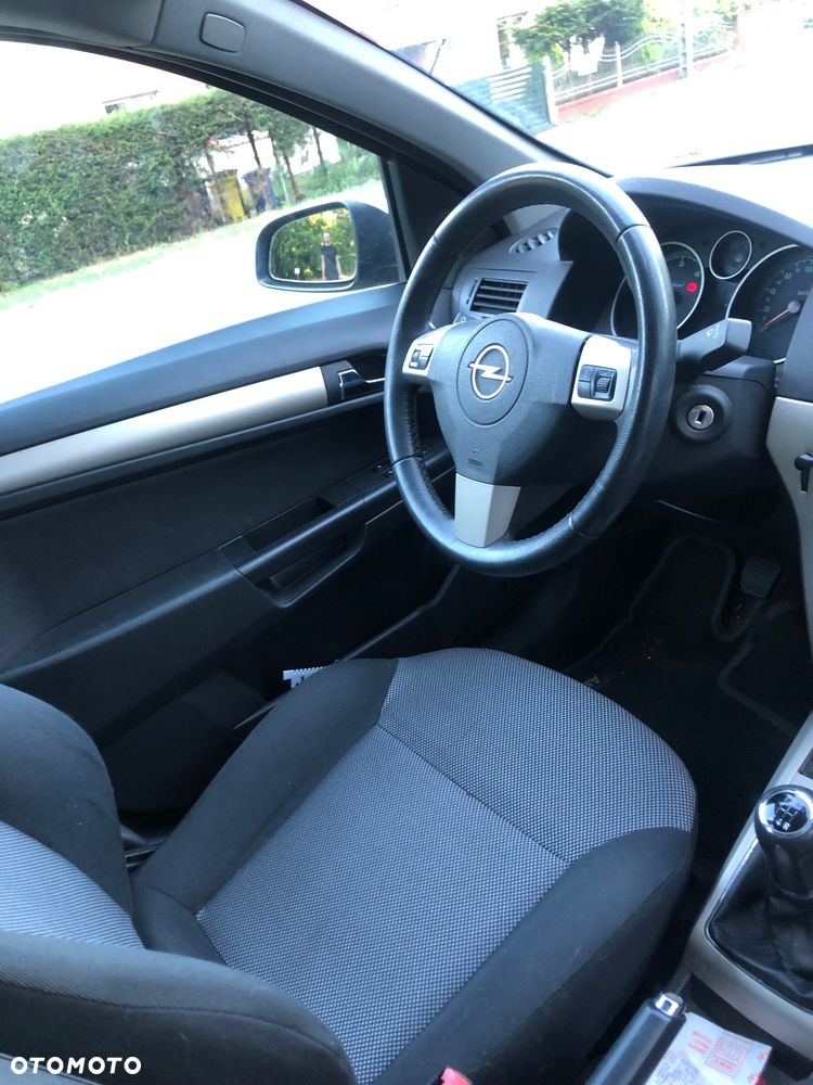 Opel Astra 1.7 CDTI Enjoy - 12