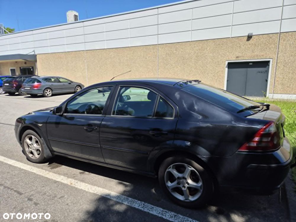 Ford Mondeo 2.0 Ghia - 3