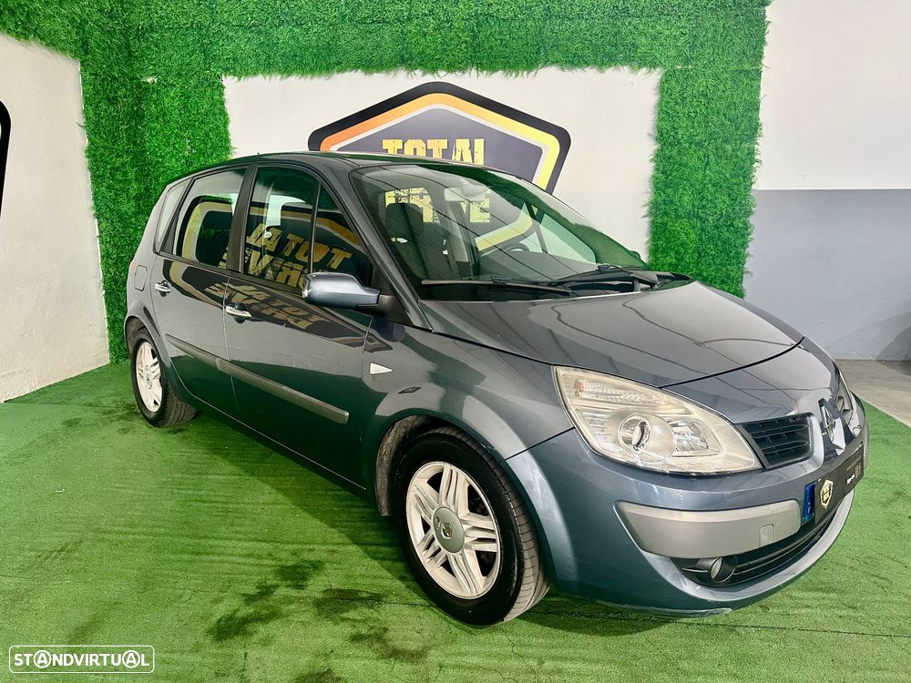 Renault Scénic 1.9 dCi FAP Dynamique - 3