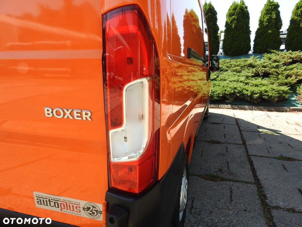 Peugeot BOXER FURGON BRYGADÓWKA  7 MIEJSC KLIMATYZACJA  120KM - 18