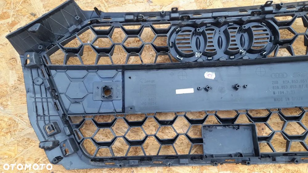AUDI A1 II  ATRAPA CHŁODNICY GRILL 82A853651B - 9