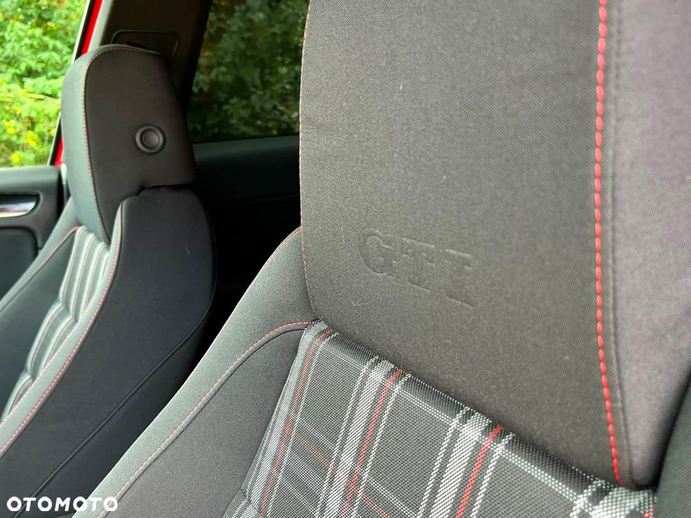 Volkswagen Golf 2.0 GTI - 19