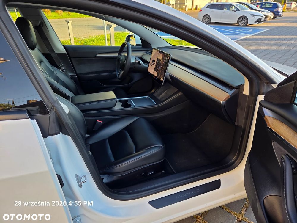 Tesla Model 3 Langstreckenbatterie Allradantrieb Dual Motor - 17