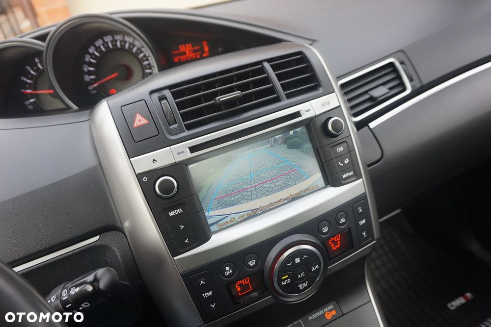 Toyota Verso 1.6 D-4D 5-Sitzer Start/Stop Executive - 12